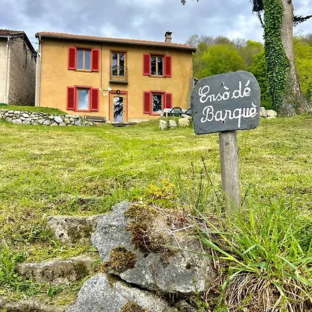 Chez Barque, Cominac